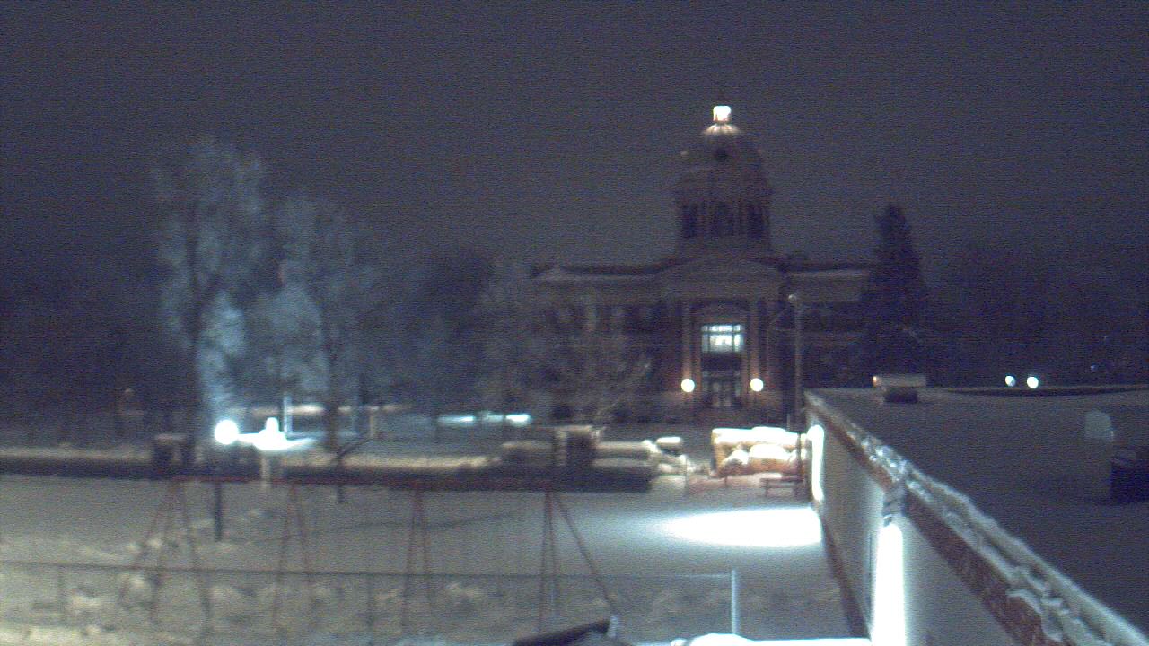 Thumbnail for current weather camera view from Ellendale HS in Ellendale, North Dakota