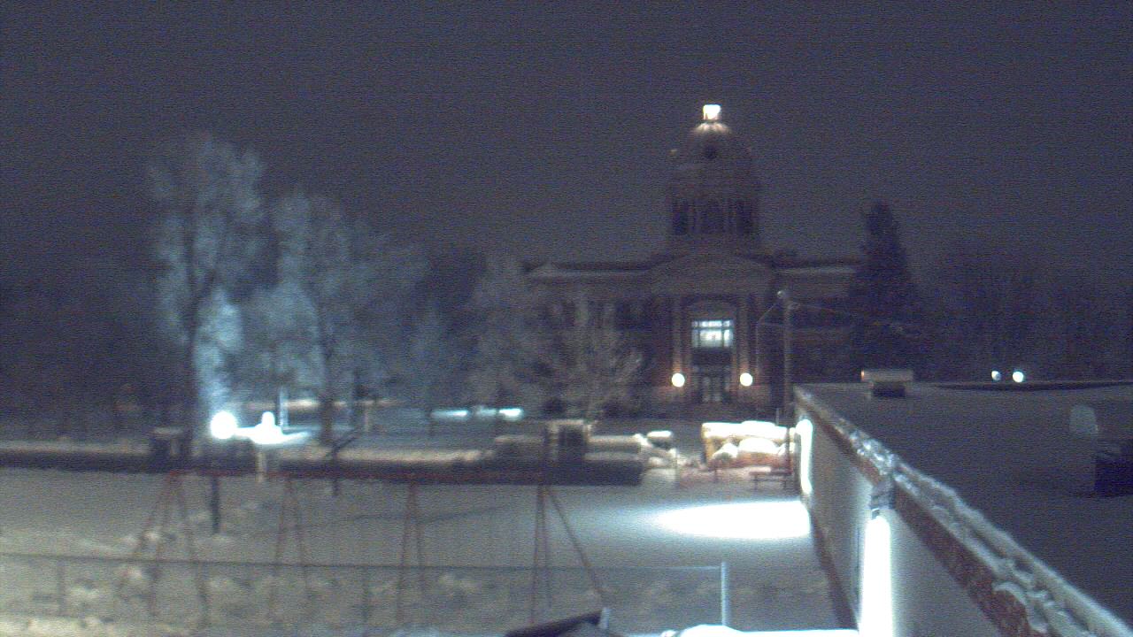 Thumbnail for current weather camera view from Ellendale HS in Ellendale, North Dakota