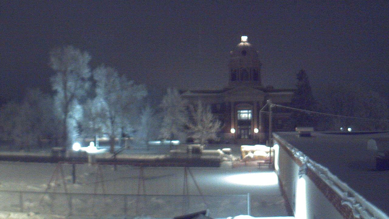 Thumbnail for current weather camera view from Ellendale HS in Ellendale, North Dakota