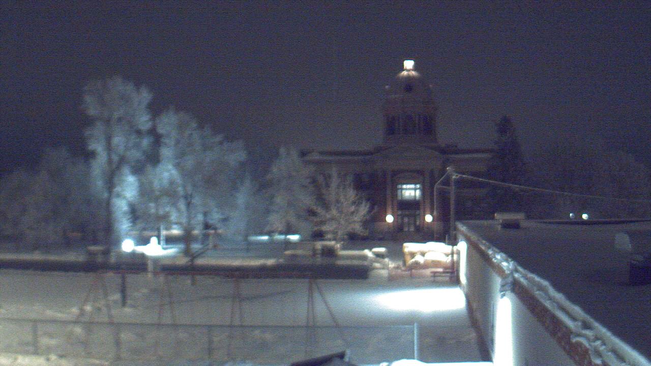 Thumbnail for current weather camera view from Ellendale HS in Ellendale, North Dakota