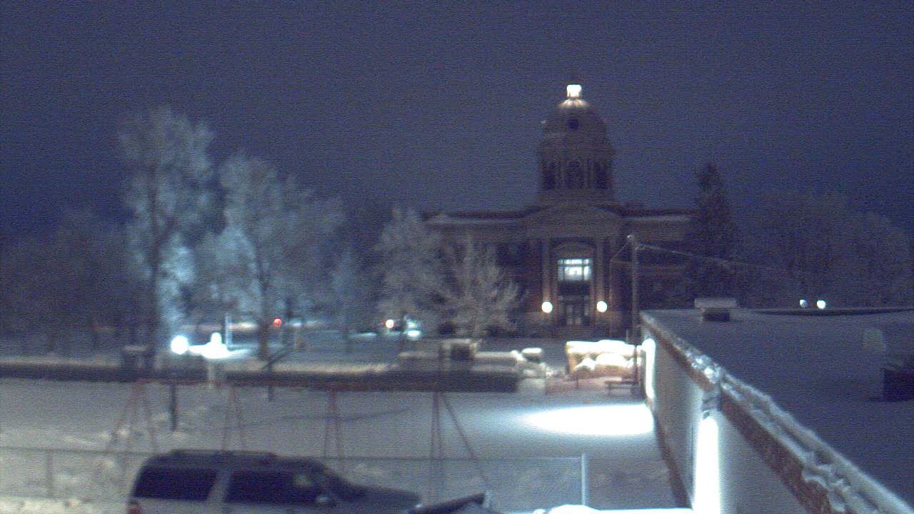 Thumbnail for current weather camera view from Ellendale HS in Ellendale, North Dakota