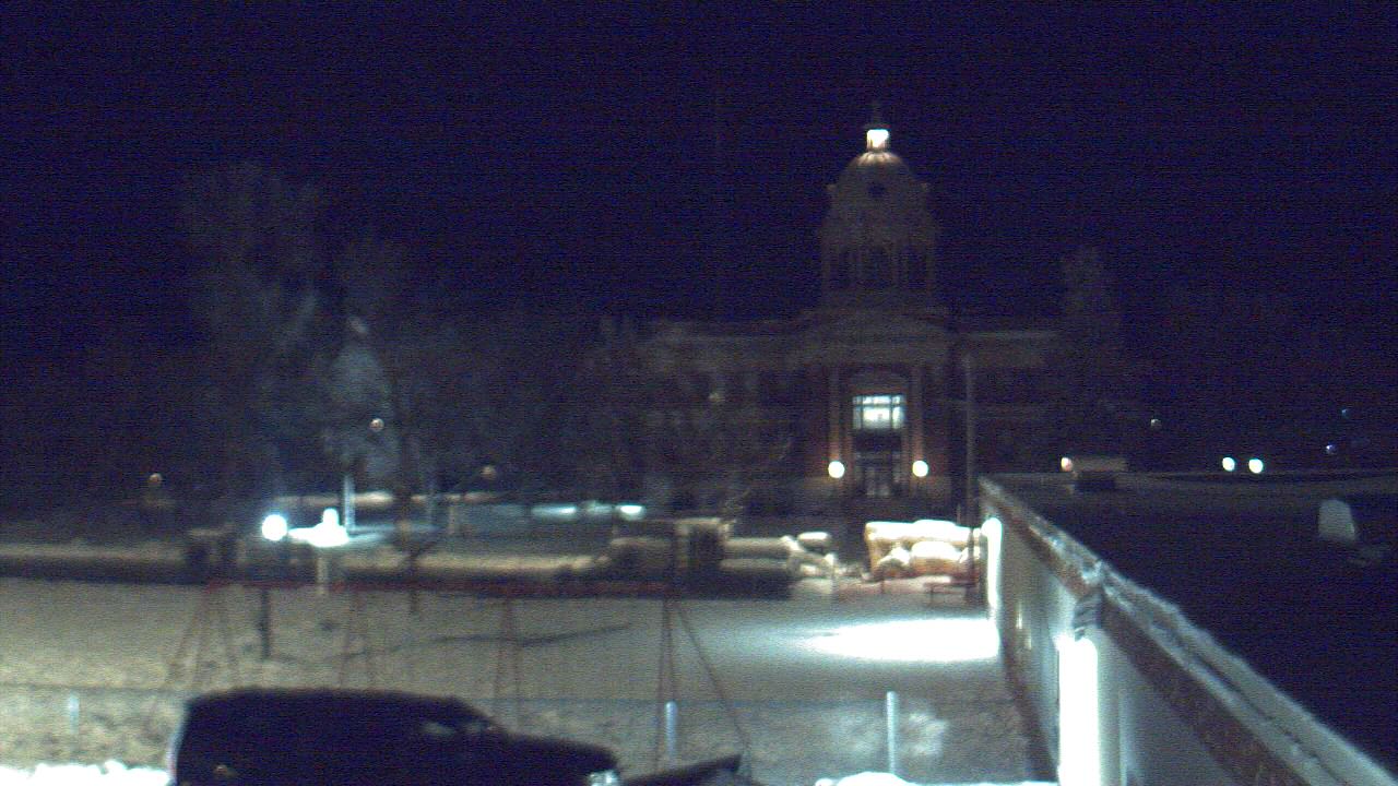 Thumbnail for current weather camera view from Ellendale HS in Ellendale, North Dakota