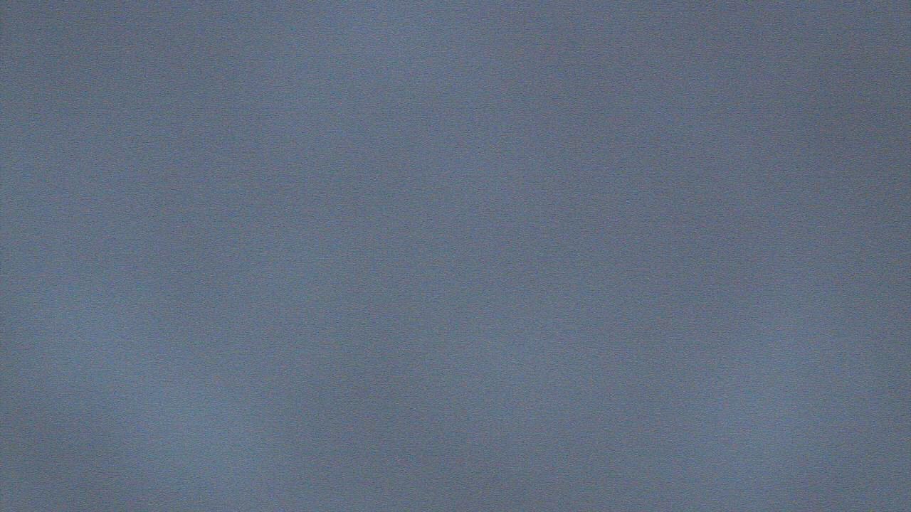 Thumbnail for current weather camera view from Ellendale HS in Ellendale, North Dakota