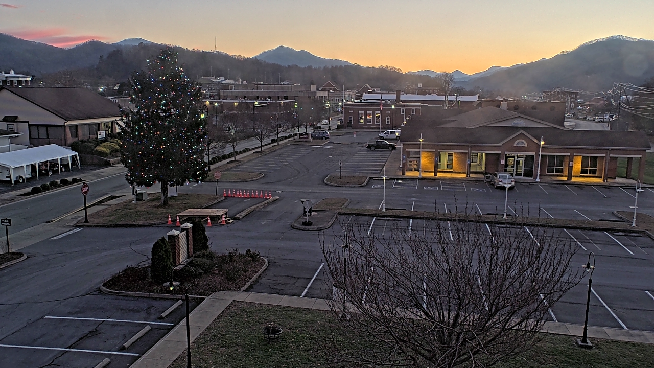 Thumbnail for current weather camera view from Erwin Town Hall in Erwin, Tennessee