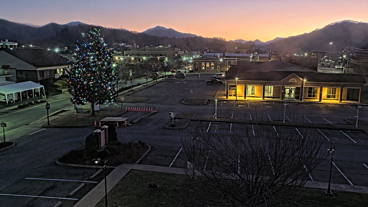 Thumbnail for current weather camera view from Erwin Town Hall in Erwin, Tennessee