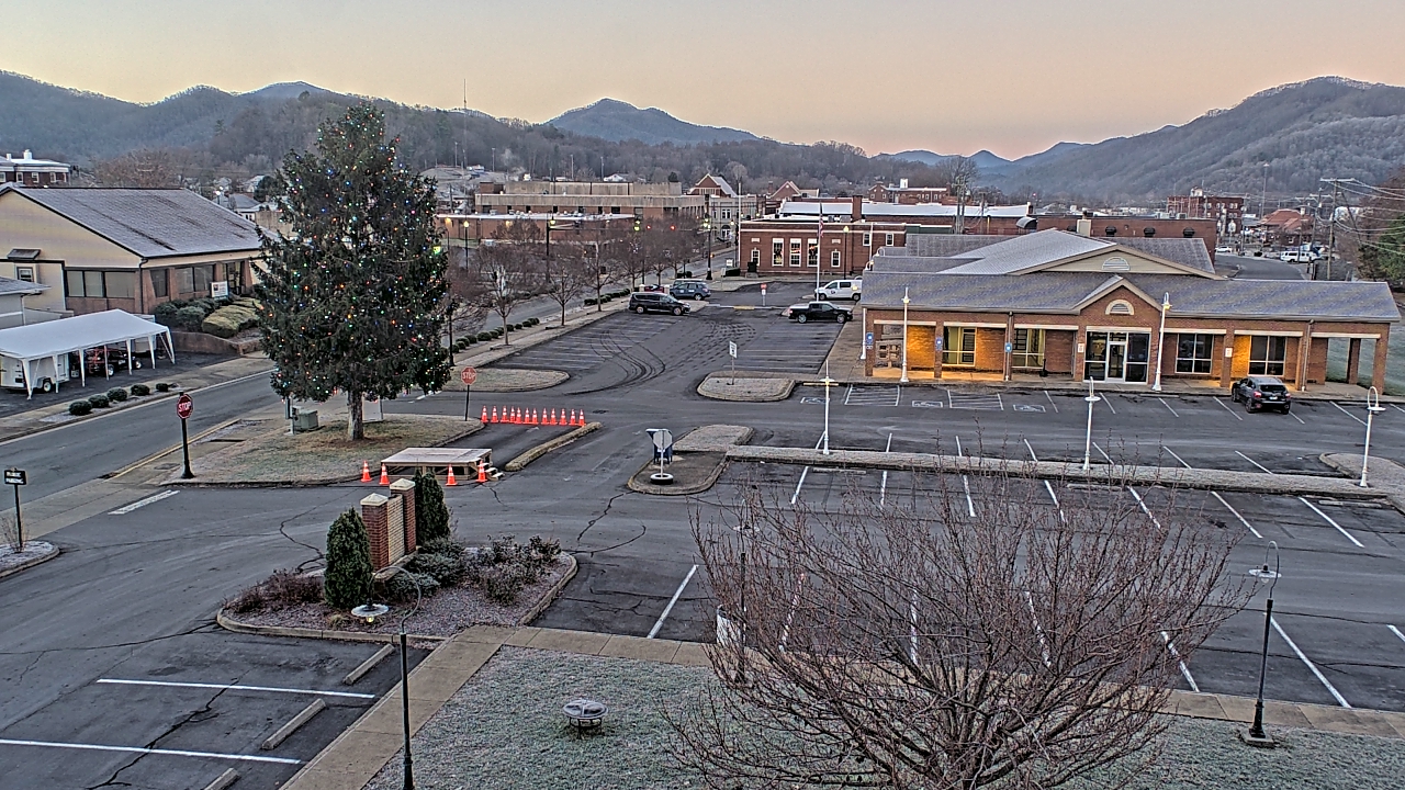 Thumbnail for current weather camera view from Erwin Town Hall in Erwin, Tennessee