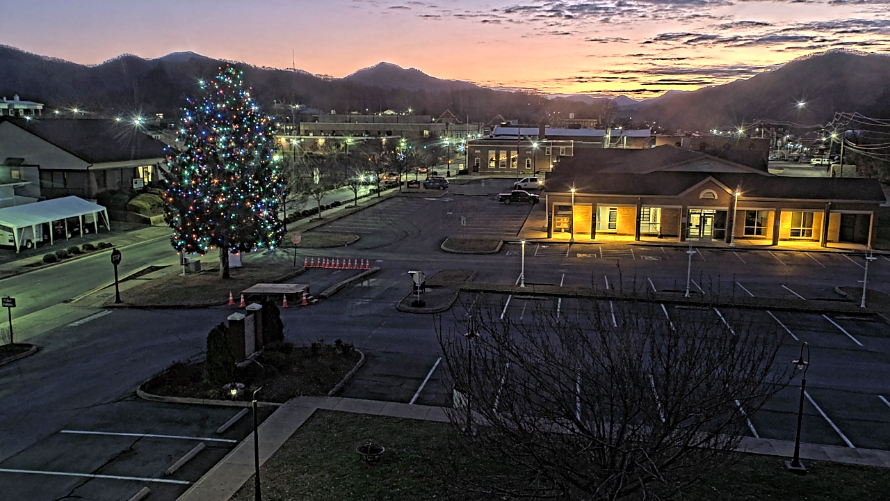 Thumbnail for current weather camera view from Erwin Town Hall in Erwin, Tennessee