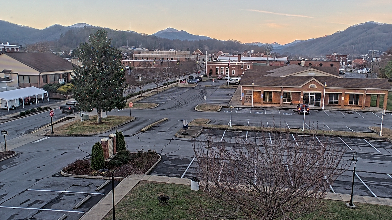 Thumbnail for current weather camera view from Erwin Town Hall in Erwin, Tennessee