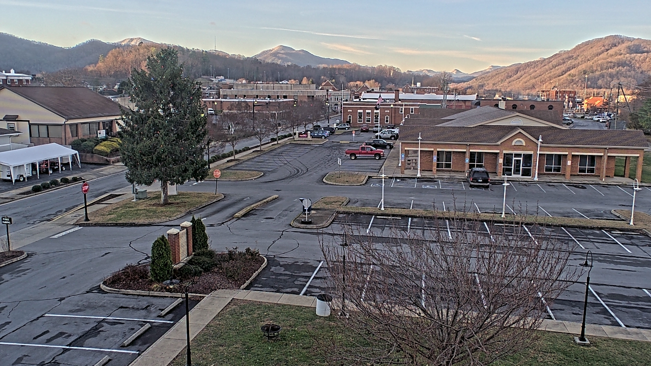 Thumbnail for current weather camera view from Erwin Town Hall in Erwin, Tennessee