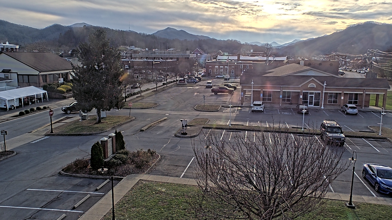 Thumbnail for current weather camera view from Erwin Town Hall in Erwin, Tennessee