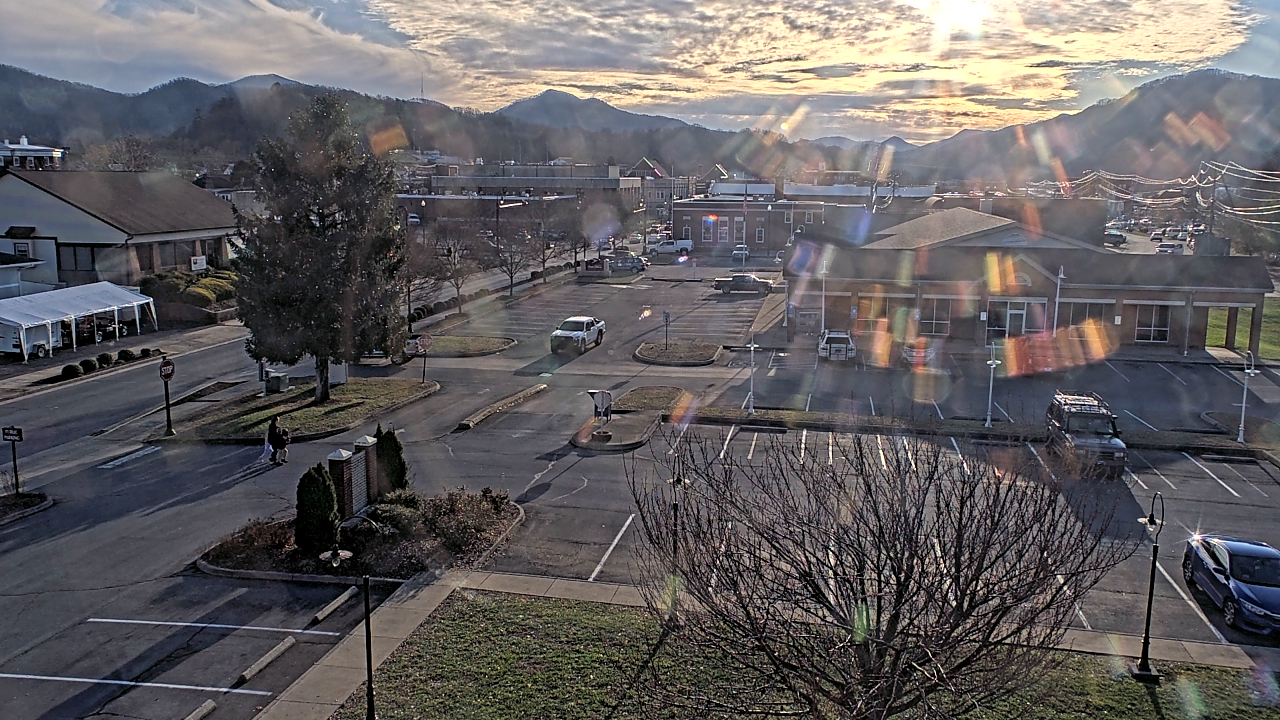 Thumbnail for current weather camera view from Erwin Town Hall in Erwin, Tennessee