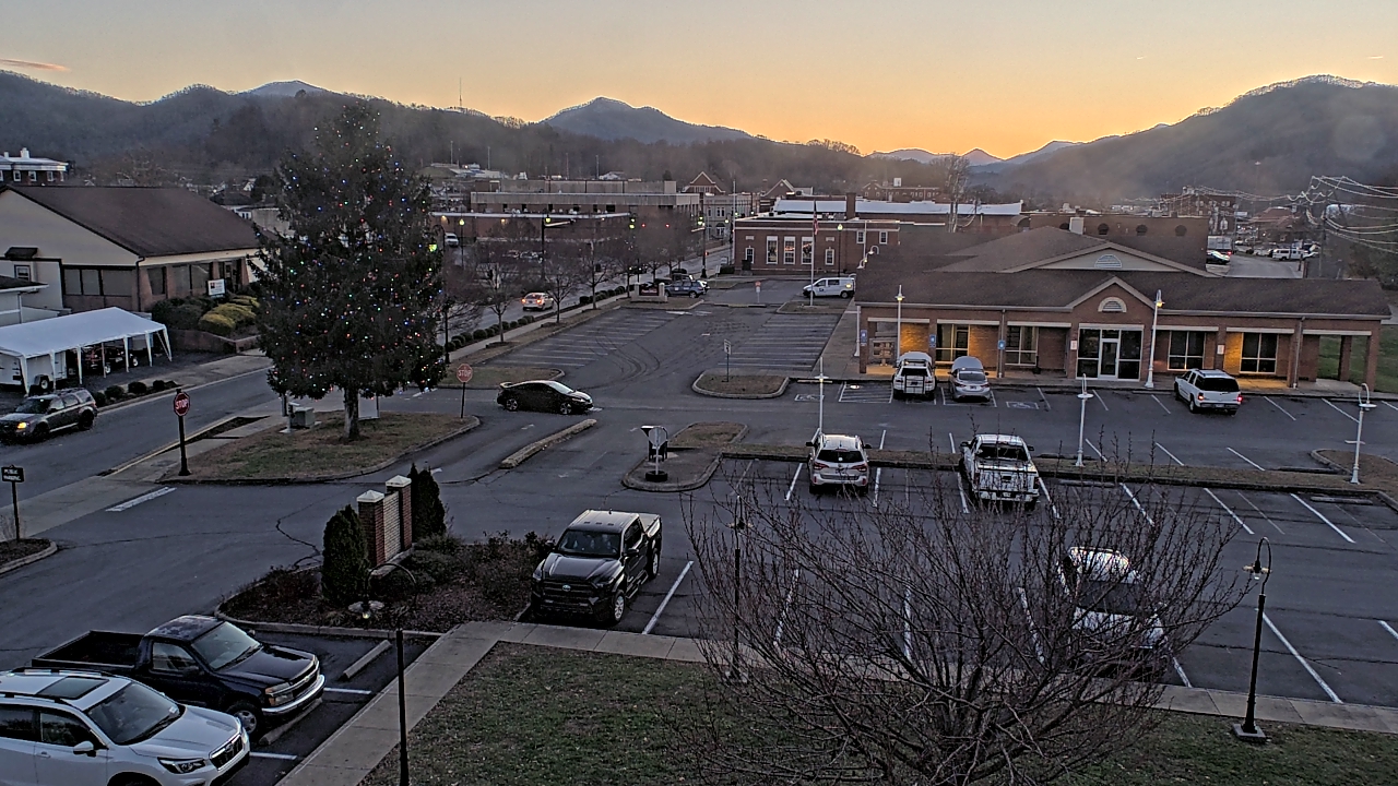 Thumbnail for current weather camera view from Erwin Town Hall in Erwin, Tennessee