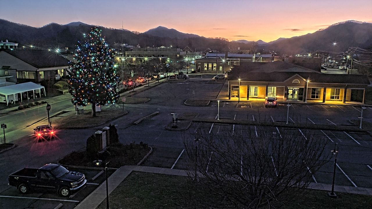 Thumbnail for current weather camera view from Erwin Town Hall in Erwin, Tennessee