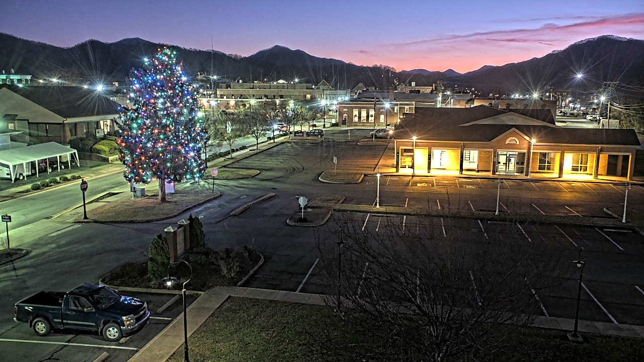 Thumbnail for current weather camera view from Erwin Town Hall in Erwin, Tennessee