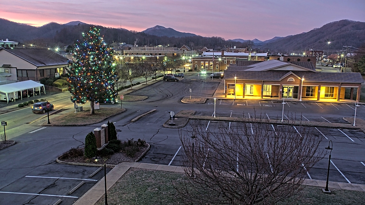 Thumbnail for current weather camera view from Erwin Town Hall in Erwin, Tennessee