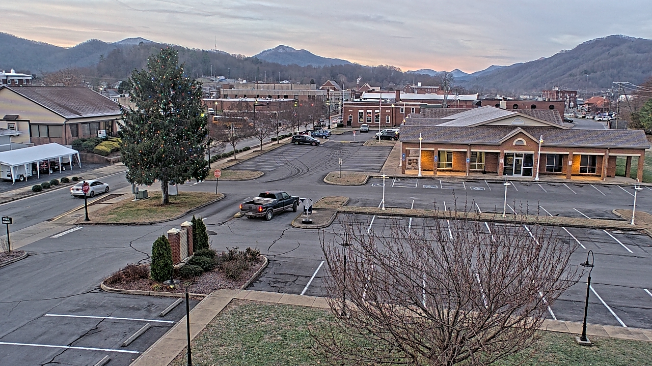 Thumbnail for current weather camera view from Erwin Town Hall in Erwin, Tennessee