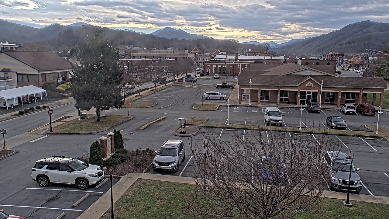 Thumbnail for current weather camera view from Erwin Town Hall in Erwin, Tennessee