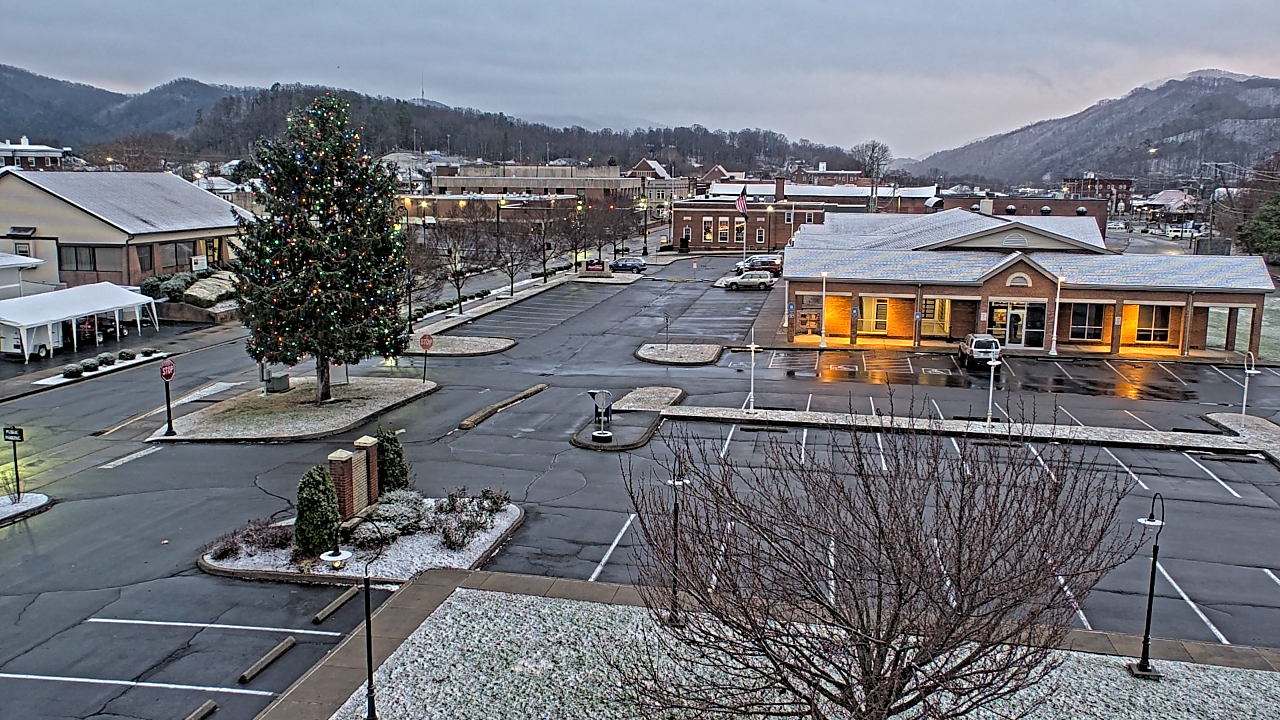 Thumbnail for current weather camera view from Erwin Town Hall in Erwin, Tennessee