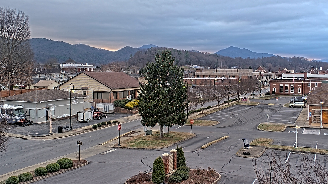 Thumbnail for current weather camera view from Erwin Town Hall in Erwin, Tennessee