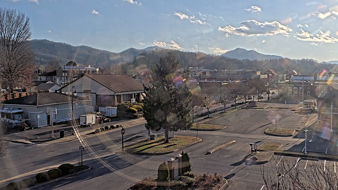 Thumbnail for current weather camera view from Erwin Town Hall in Erwin, Tennessee