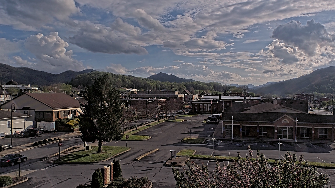 Thumbnail for current weather camera view from Erwin Town Hall in Erwin, Tennessee