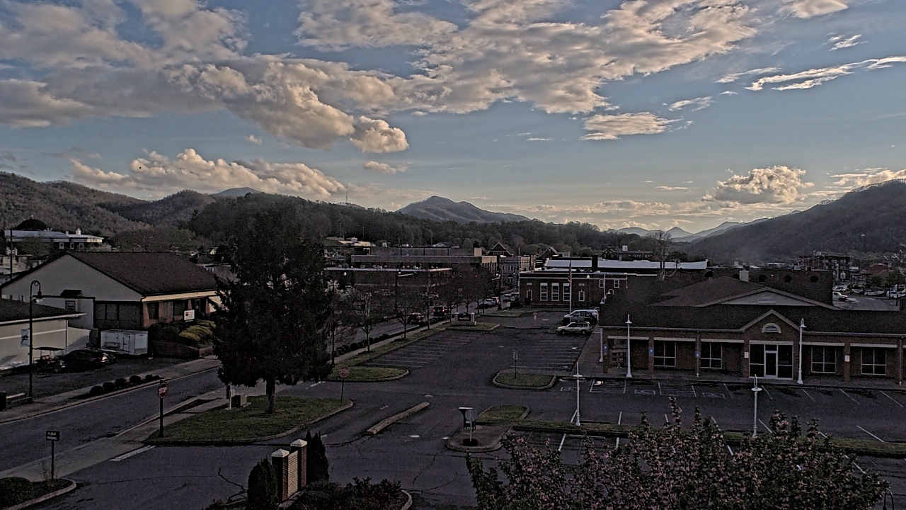 Thumbnail for current weather camera view from Erwin Town Hall in Erwin, Tennessee