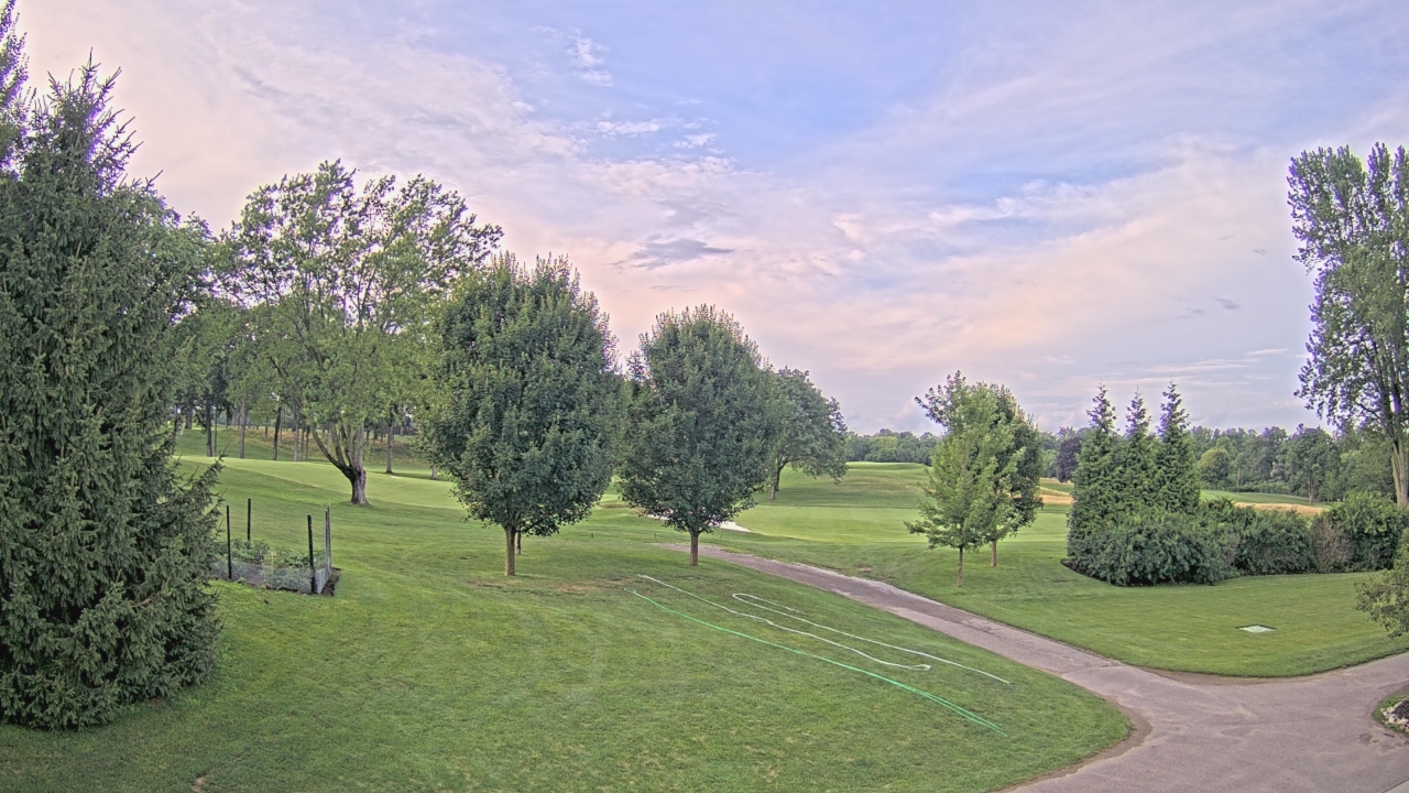 Thumbnail for current weather camera view from Franklin Hills Country Club in Farmington Hills, Michigan