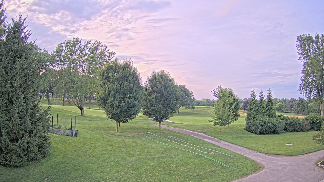 Thumbnail for current weather camera view from Franklin Hills Country Club in Farmington Hills, Michigan