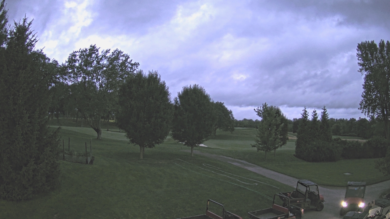 Thumbnail for current weather camera view from Franklin Hills Country Club in Farmington Hills, Michigan