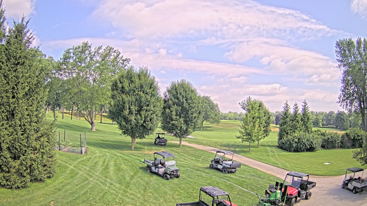 Thumbnail for current weather camera view from Franklin Hills Country Club in Farmington Hills, Michigan