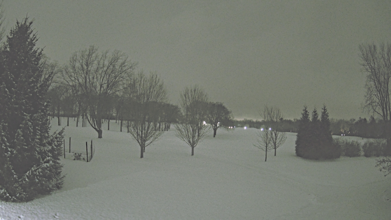 Thumbnail for current weather camera view from Franklin Hills Country Club in Farmington Hills, Michigan