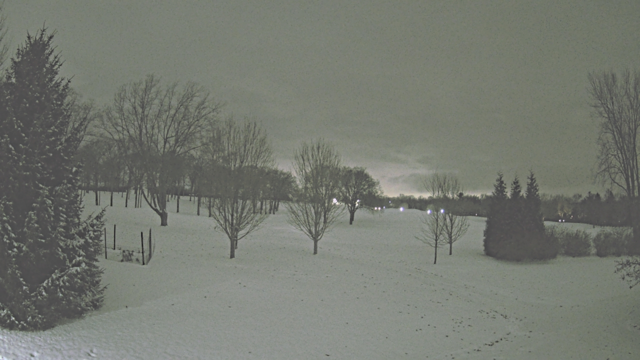 Thumbnail for current weather camera view from Franklin Hills Country Club in Farmington Hills, Michigan