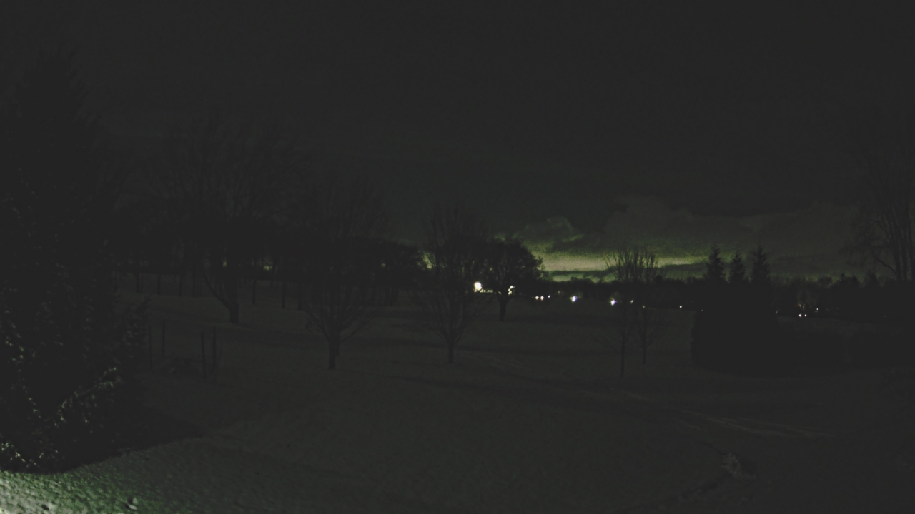 Thumbnail for current weather camera view from Franklin Hills Country Club in Farmington Hills, Michigan