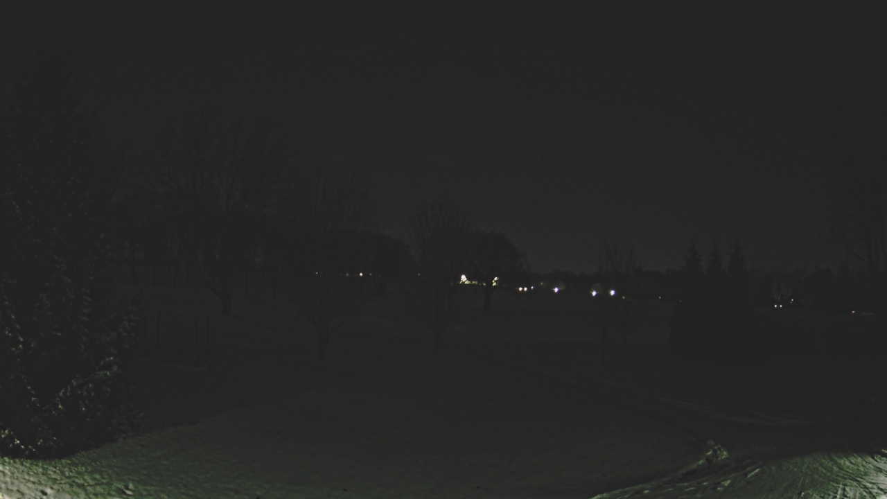 Thumbnail for current weather camera view from Franklin Hills Country Club in Farmington Hills, Michigan