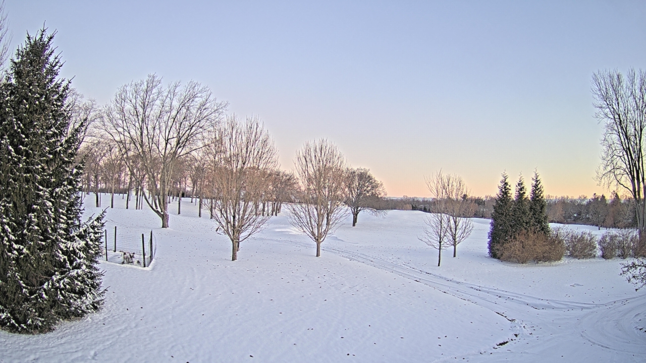 Thumbnail for current weather camera view from Franklin Hills Country Club in Farmington Hills, Michigan