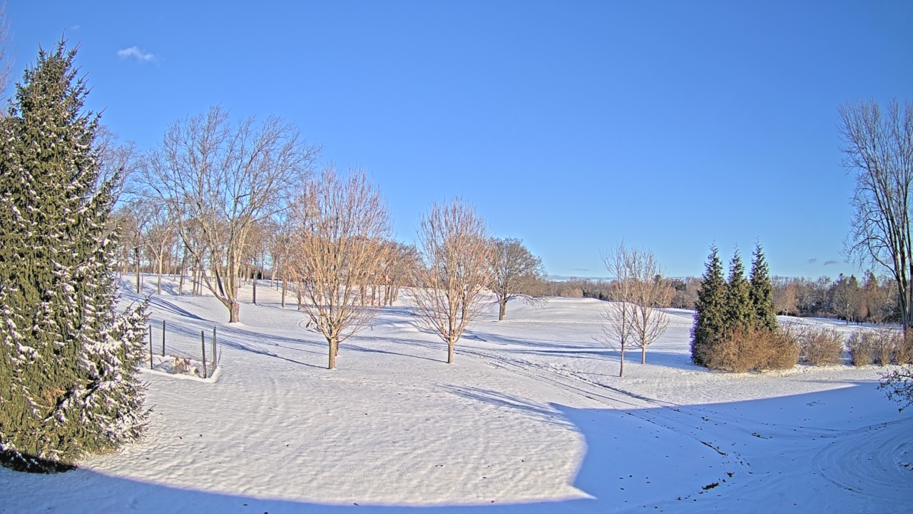 Thumbnail for current weather camera view from Franklin Hills Country Club in Farmington Hills, Michigan