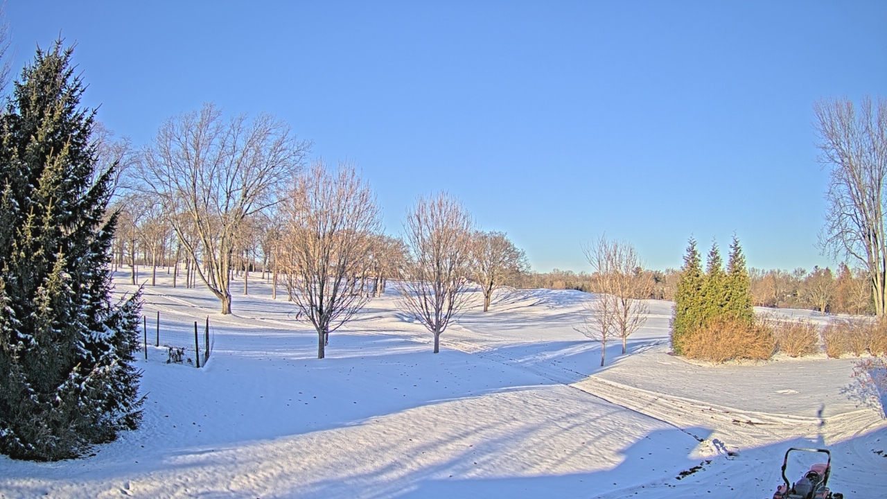 Thumbnail for current weather camera view from Franklin Hills Country Club in Farmington Hills, Michigan