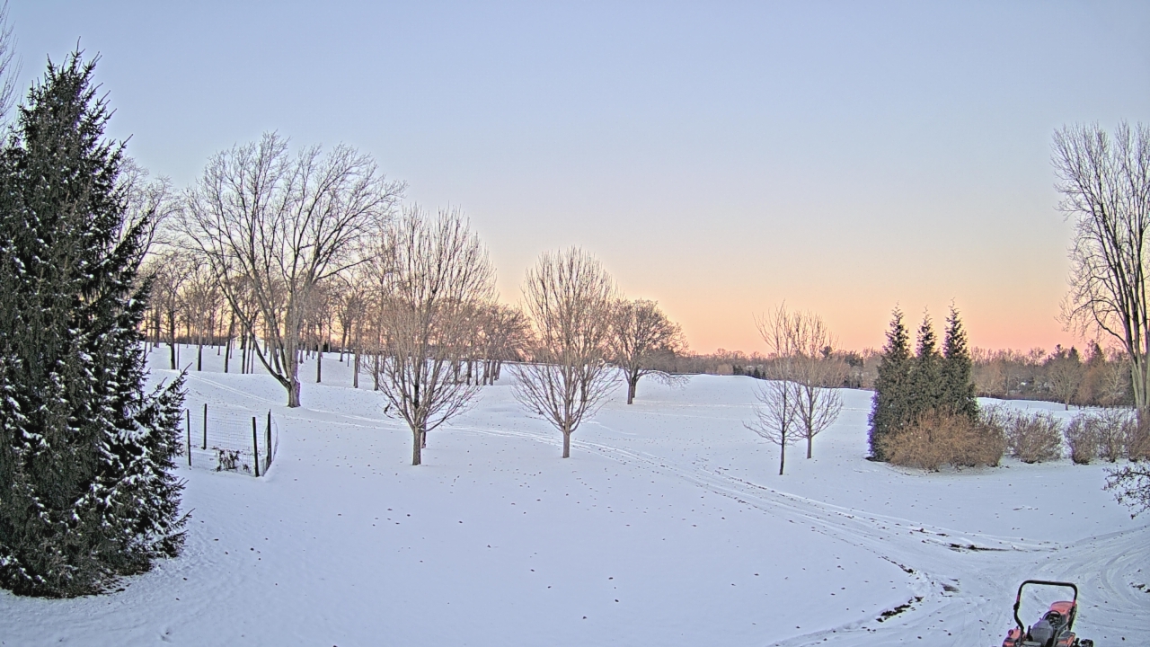 Thumbnail for current weather camera view from Franklin Hills Country Club in Farmington Hills, Michigan