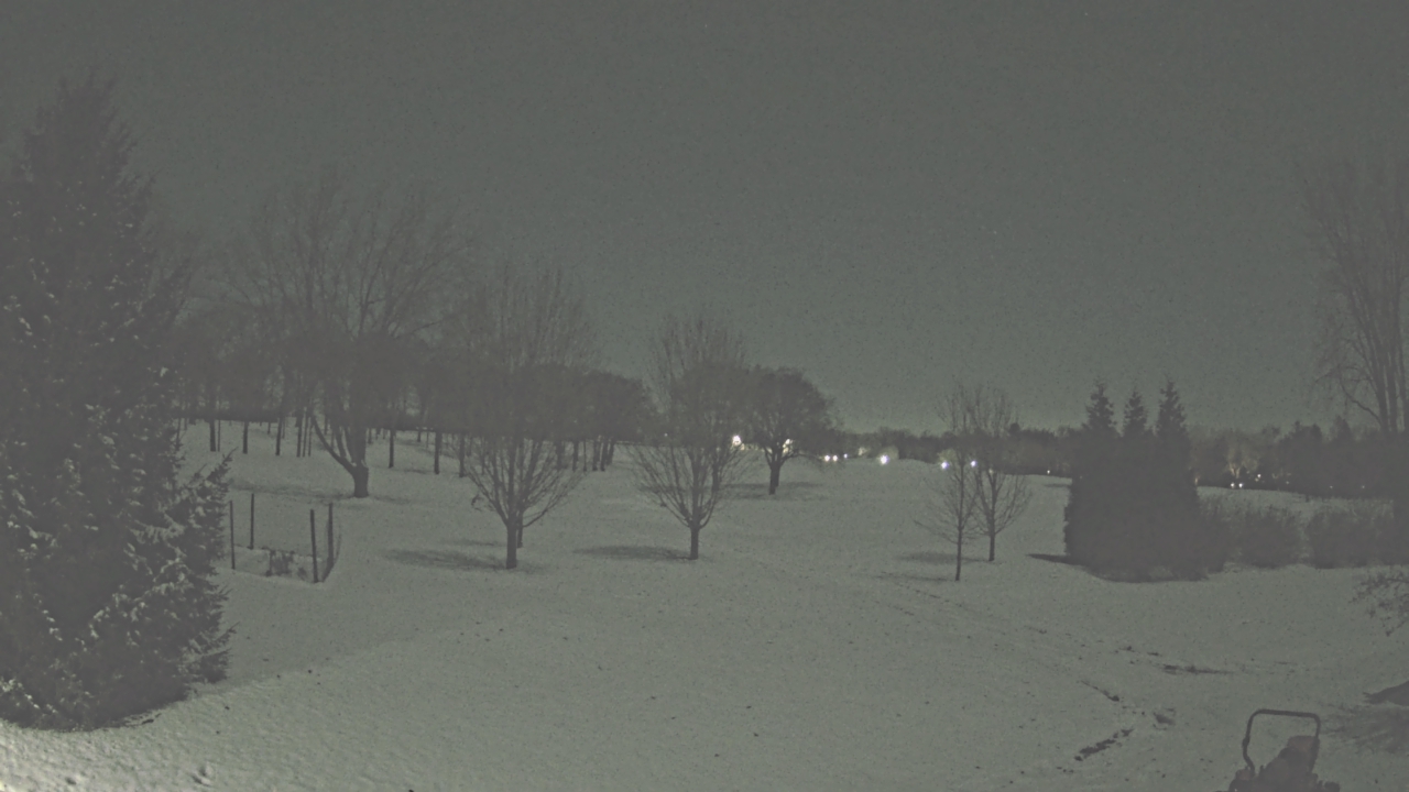 Thumbnail for current weather camera view from Franklin Hills Country Club in Farmington Hills, Michigan