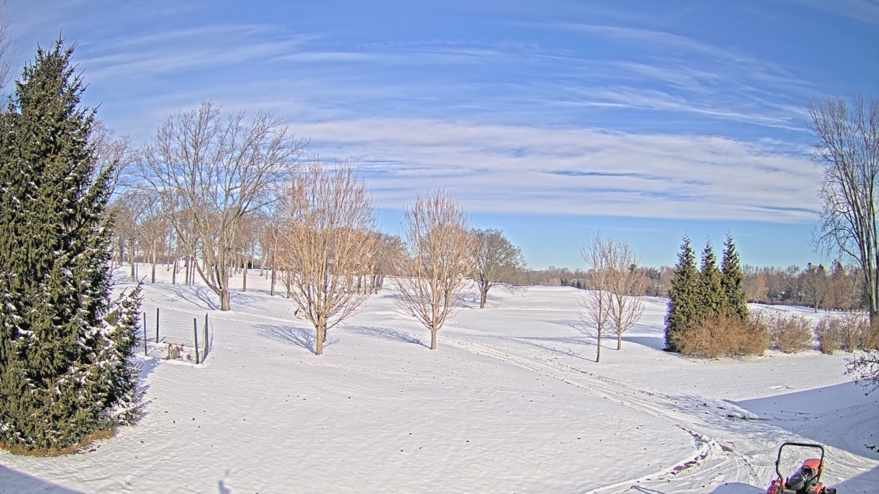 Thumbnail for current weather camera view from Franklin Hills Country Club in Farmington Hills, Michigan