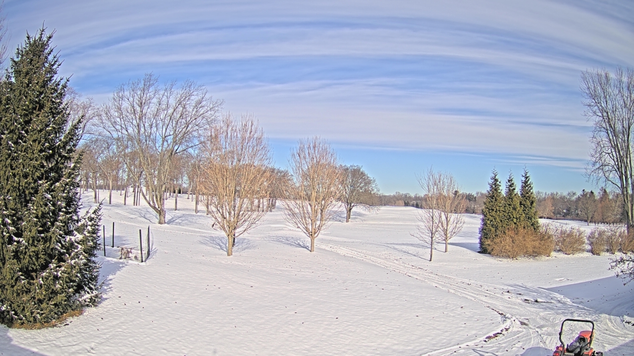 Thumbnail for current weather camera view from Franklin Hills Country Club in Farmington Hills, Michigan