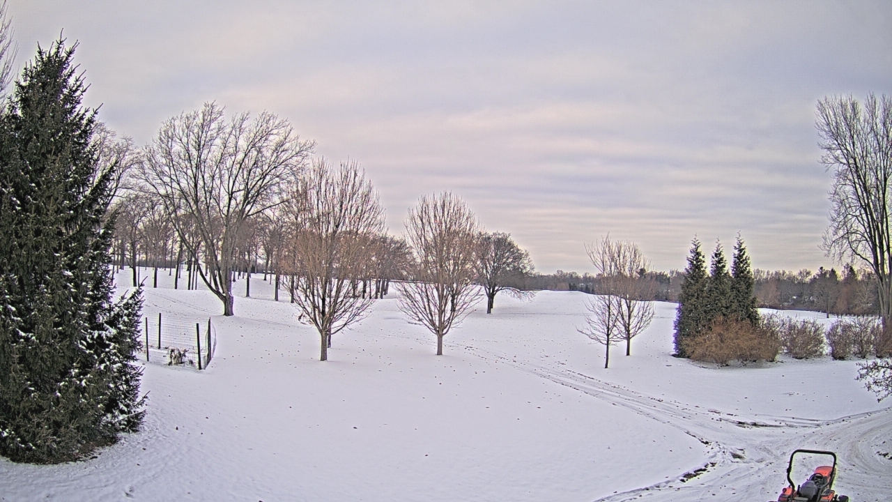 Thumbnail for current weather camera view from Franklin Hills Country Club in Farmington Hills, Michigan