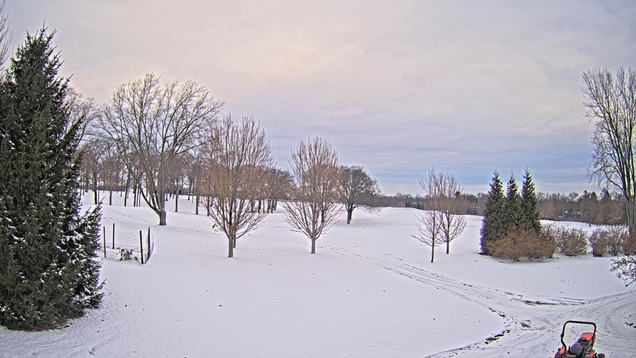 Thumbnail for current weather camera view from Franklin Hills Country Club in Farmington Hills, Michigan