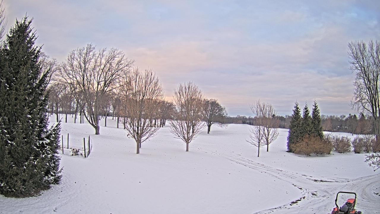 Thumbnail for current weather camera view from Franklin Hills Country Club in Farmington Hills, Michigan