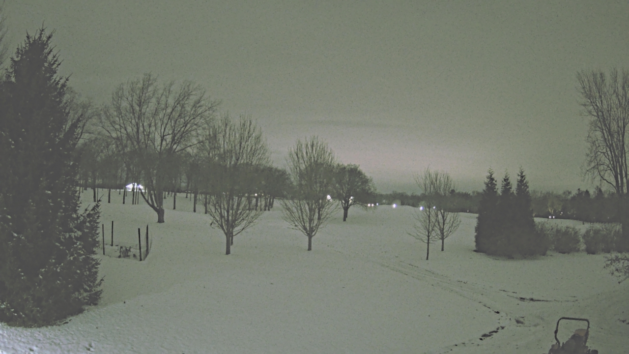 Thumbnail for current weather camera view from Franklin Hills Country Club in Farmington Hills, Michigan