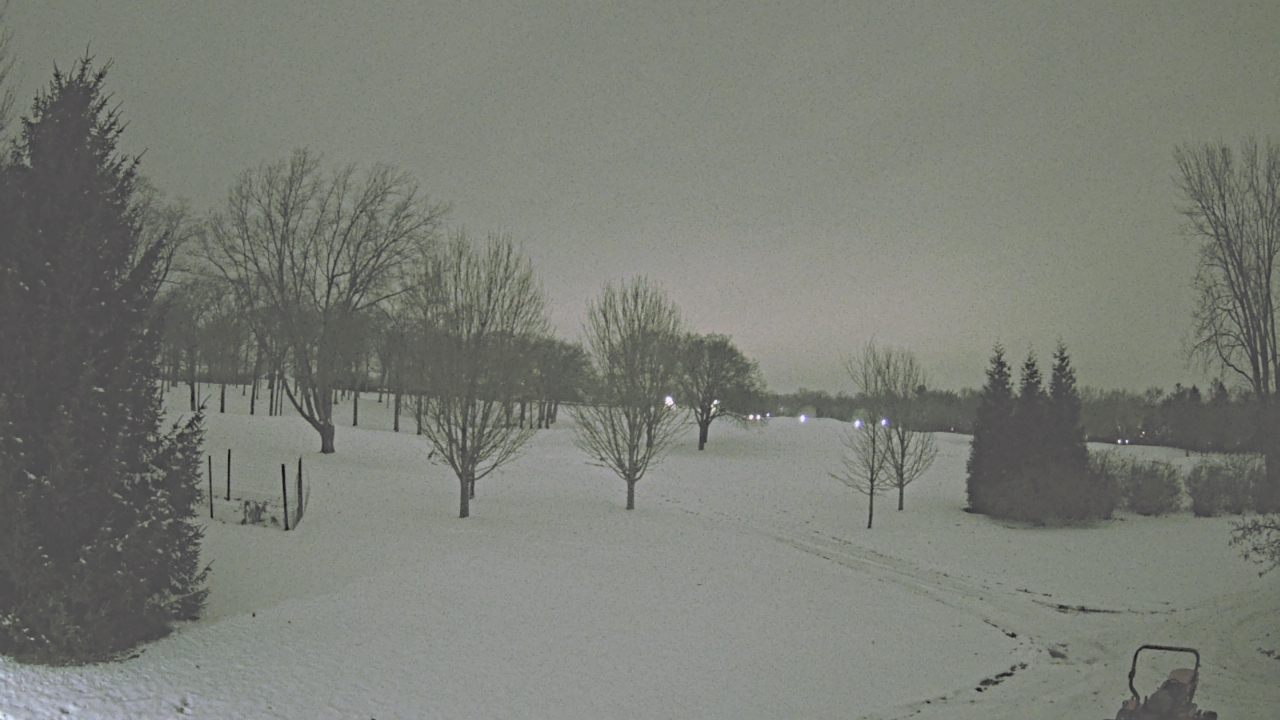 Thumbnail for current weather camera view from Franklin Hills Country Club in Farmington Hills, Michigan