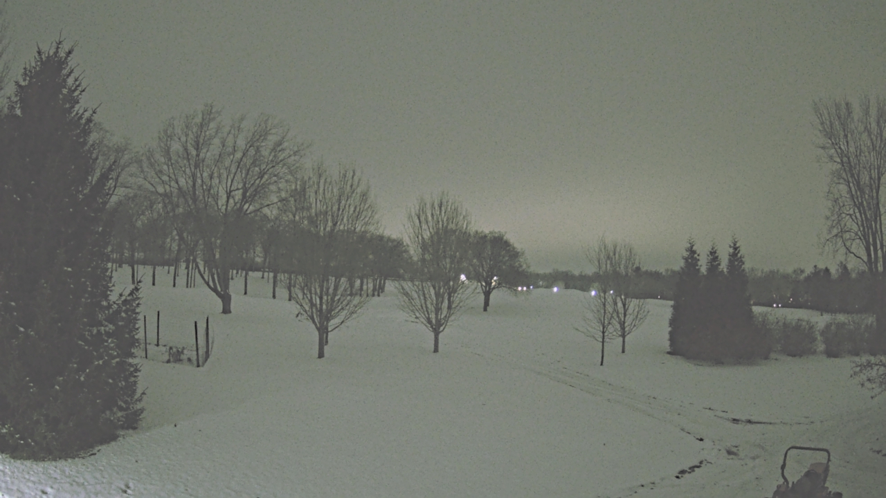 Thumbnail for current weather camera view from Franklin Hills Country Club in Farmington Hills, Michigan