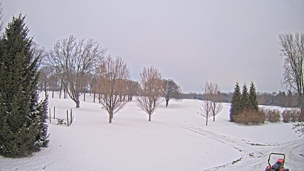 Thumbnail for current weather camera view from Franklin Hills Country Club in Farmington Hills, Michigan