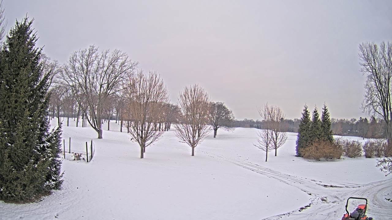 Thumbnail for current weather camera view from Franklin Hills Country Club in Farmington Hills, Michigan