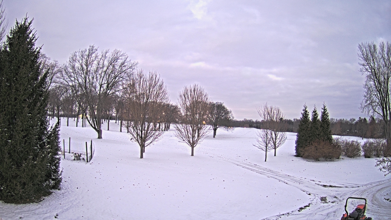 Thumbnail for current weather camera view from Franklin Hills Country Club in Farmington Hills, Michigan